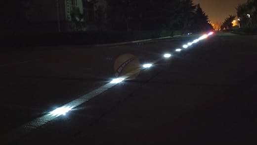 solar road marker lights